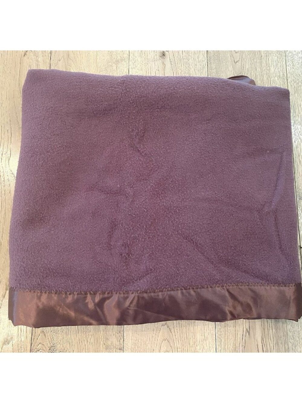 Vintage Esmond 100% Acrylic Satin Trim Thermal Blanket Brown Canada 89x73